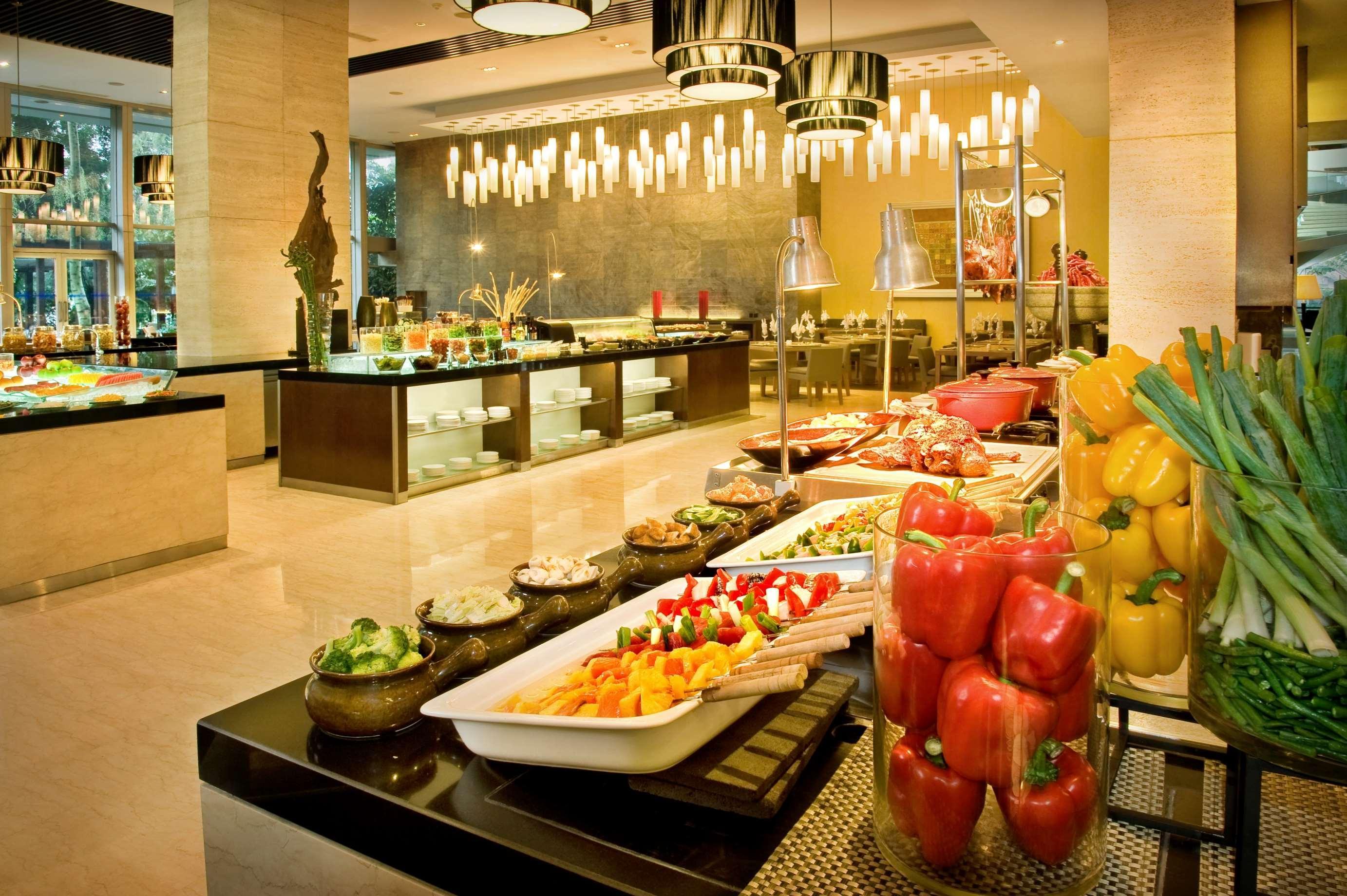 Hilton Bandung Hotel Exterior foto