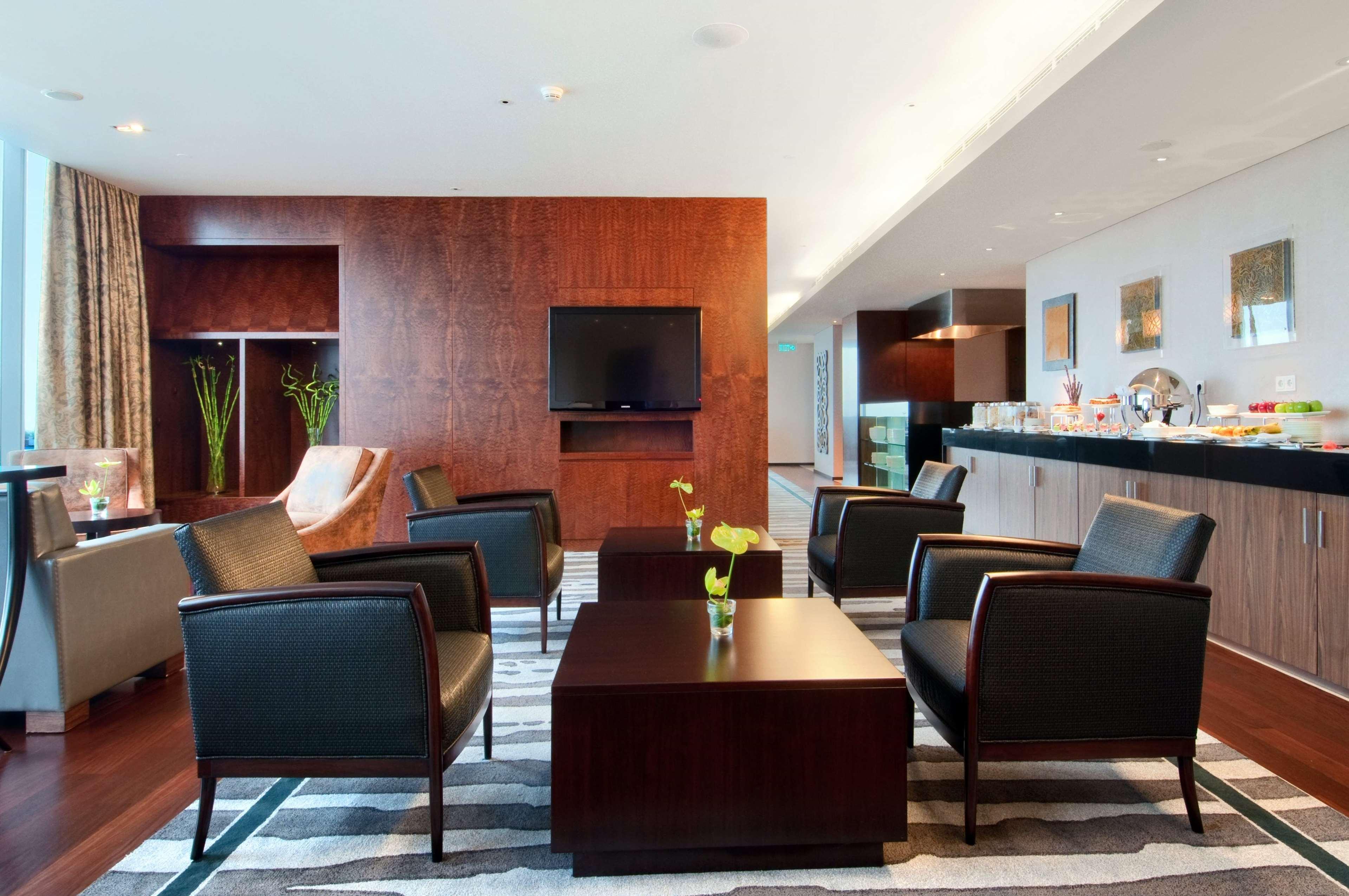 Hilton Bandung Hotel Interior foto
