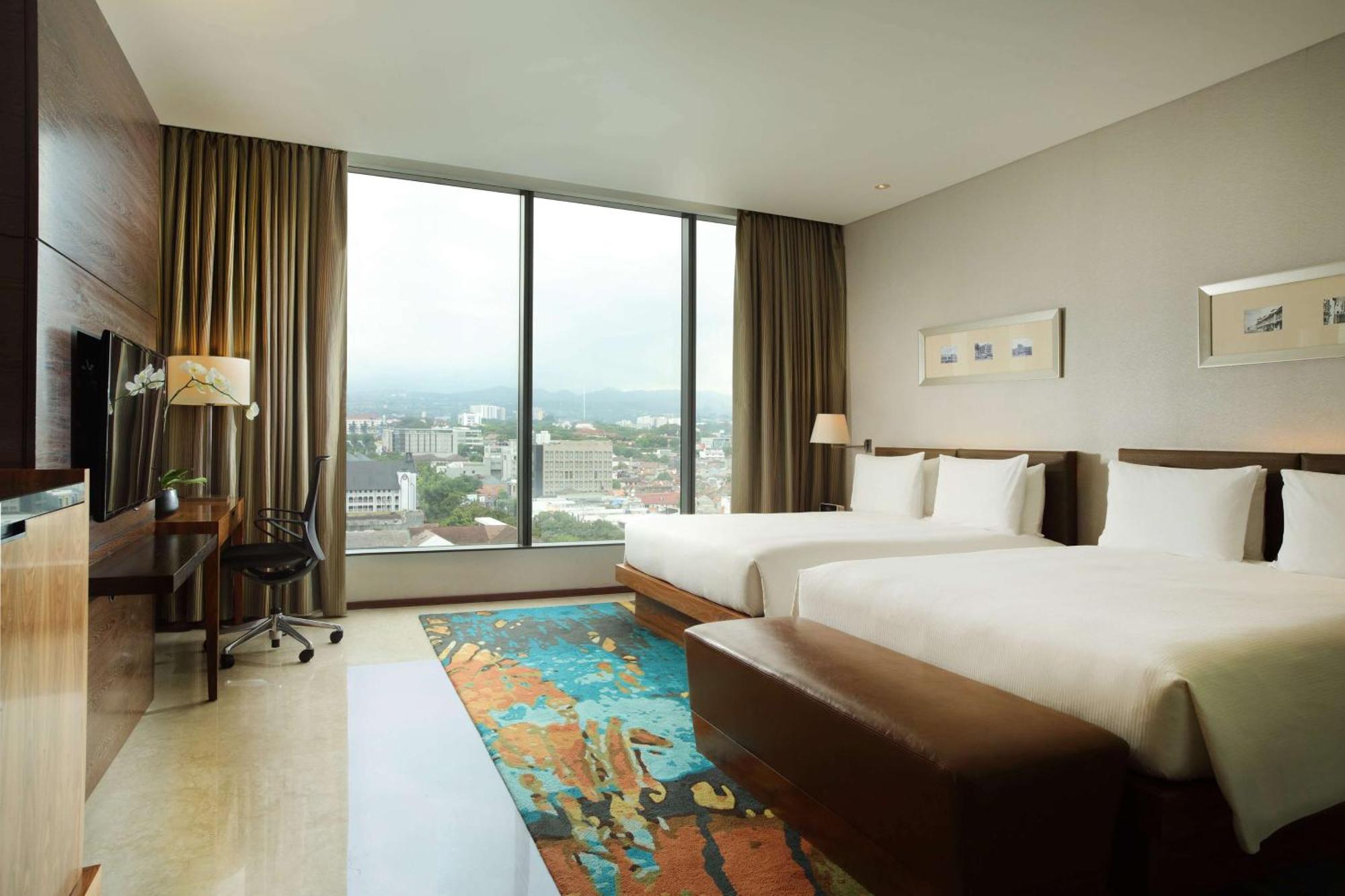 Hilton Bandung Hotel Exterior foto