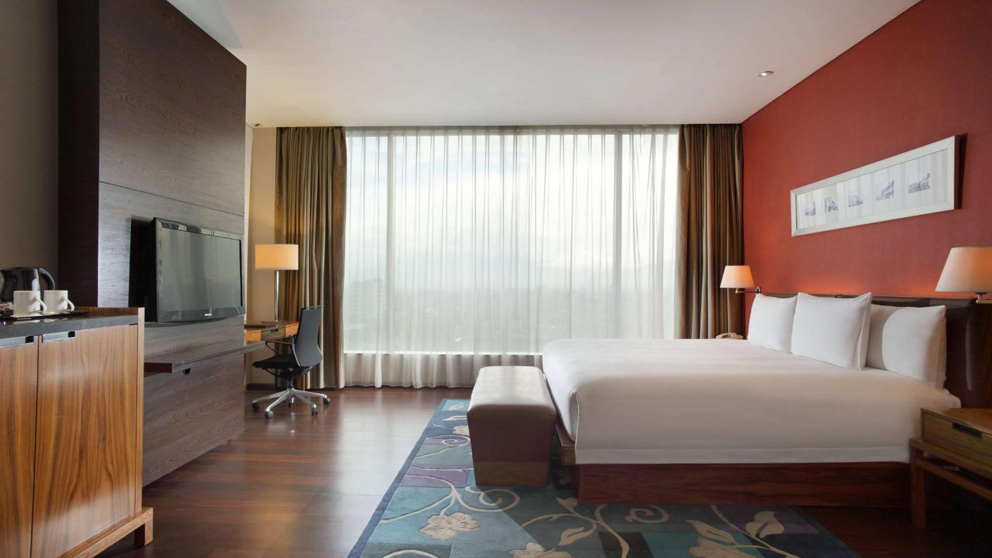 Hilton Bandung Hotel Exterior foto