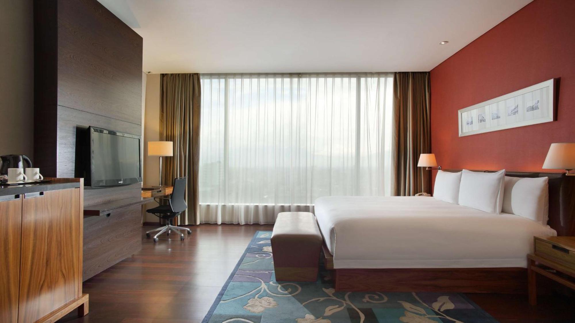 Hilton Bandung Hotel Exterior foto