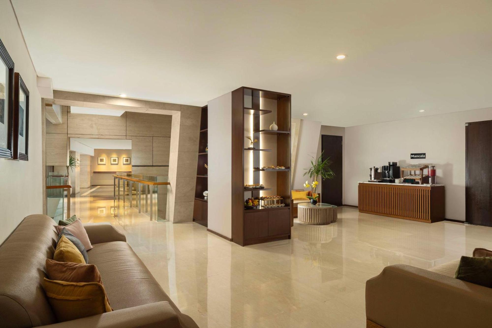Hilton Bandung Hotel Exterior foto
