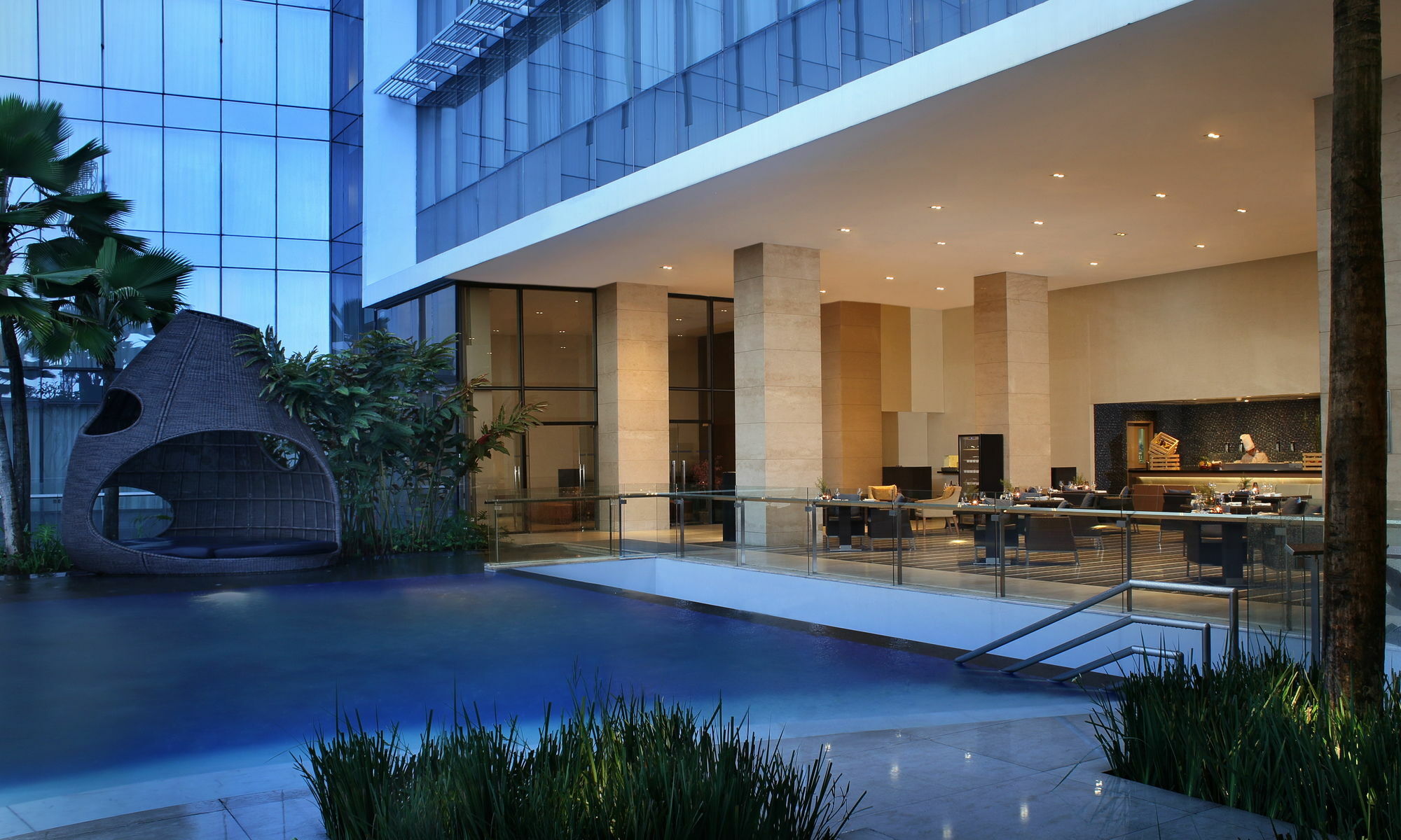 Hilton Bandung Hotel Exterior foto